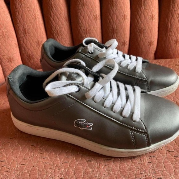 Lacoste Other - Lacoste sneakers Junior USA 5 Carnaby EVO Silver #lacost